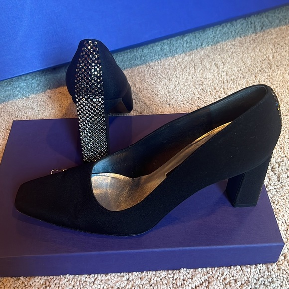 Like new Stuart Weitzman limited addition black & swavorski crystal heels - Picture 4 of 14